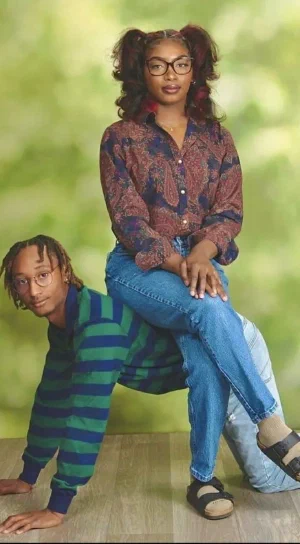 Pose 30 in Duo Poses category