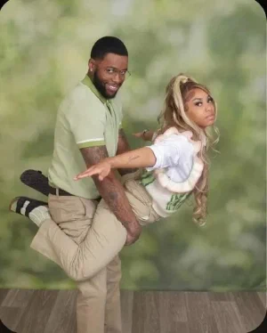 Pose 39 in Duo Poses category