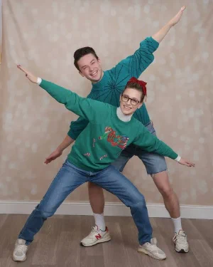 Pose 48 in Duo Poses category