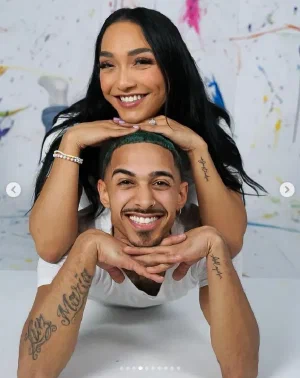 Pose 53 in Duo Poses category