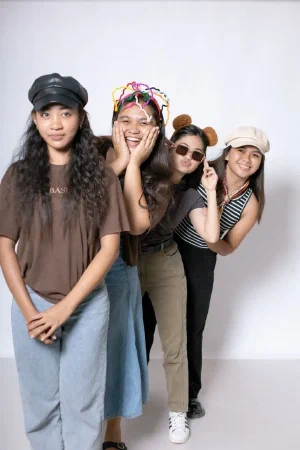 Pose 87 in Group Poses category