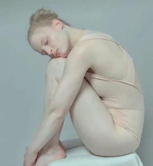 Pose 15 in Solo Poses category