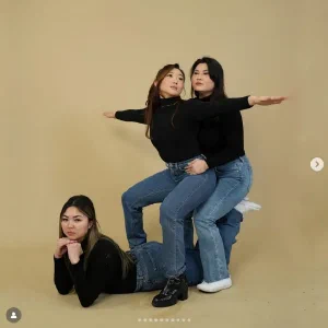 Pose 69 in Triple Poses category